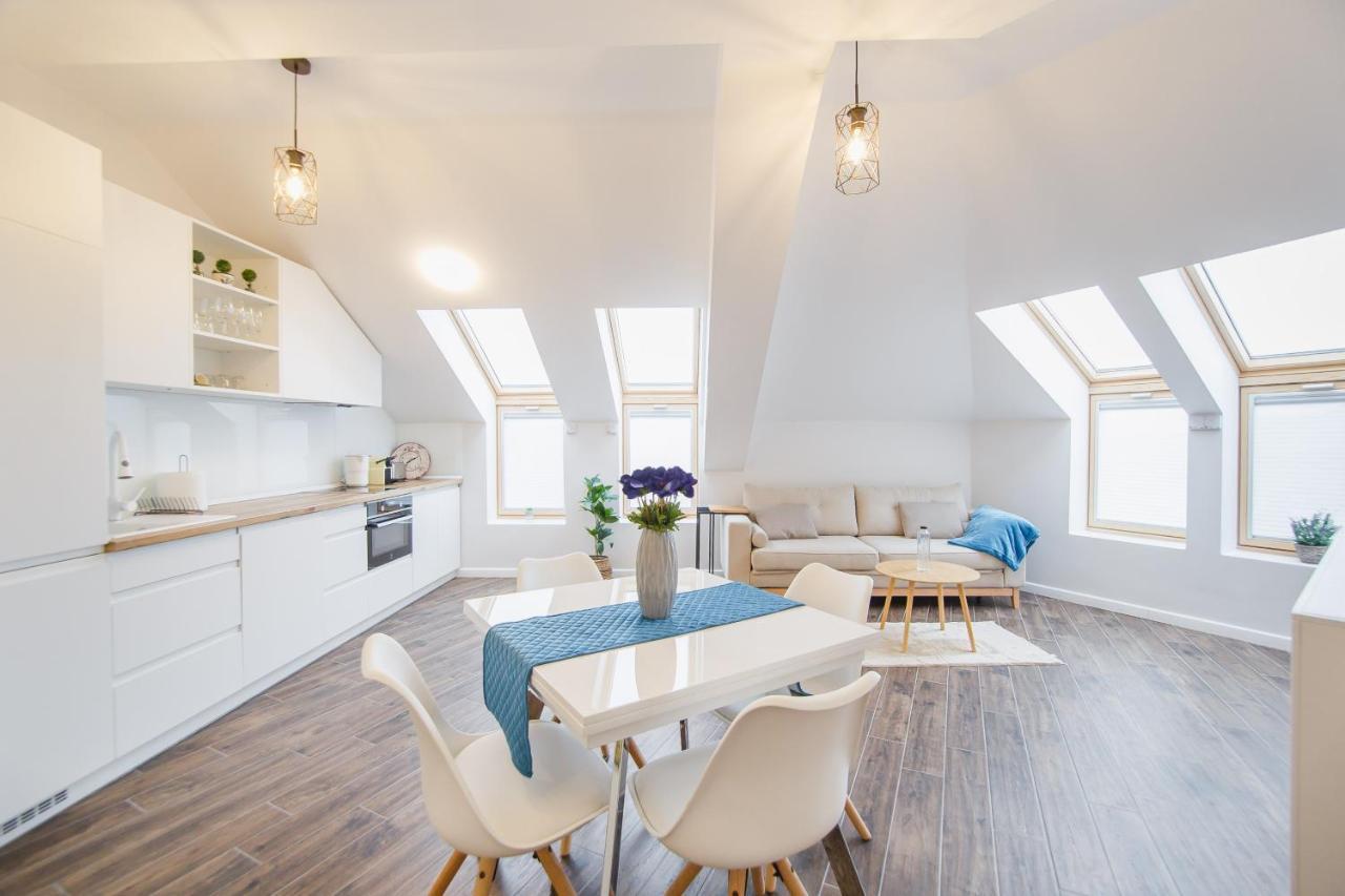 Skylight Loft Near City Center 오라데아 외부 사진