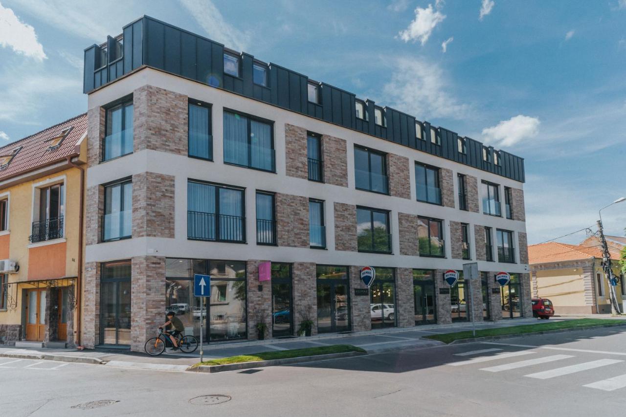 Skylight Loft Near City Center 오라데아 외부 사진